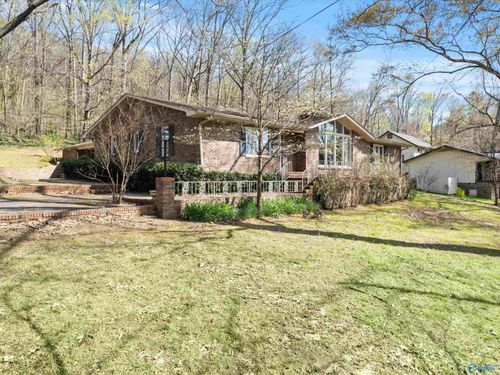 2205 Sunset Dr, Guntersville, AL, 35976-2047 | Card Image
