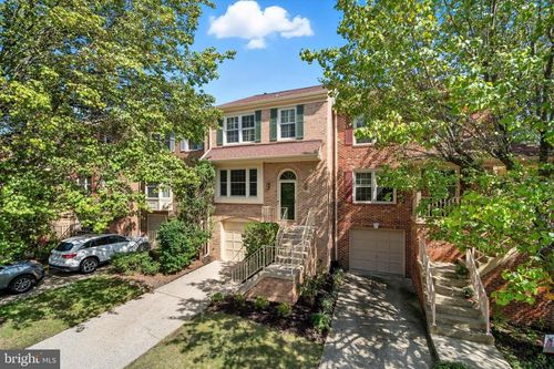 8444 Millwood Dr, SPRINGFIELD, VA, 22152-2835 | Card Image