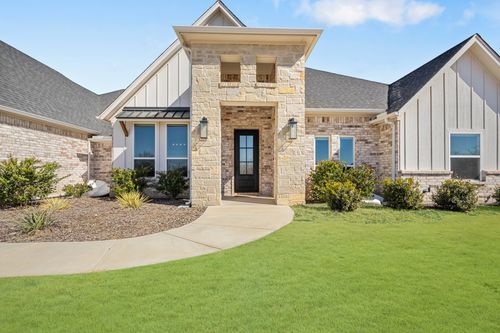 123 S Silver Saddle Trl, Weatherford, TX, 76087-1812 | Card Image