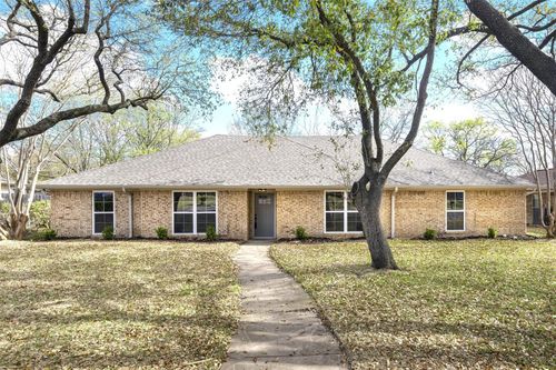 3830 Larkin Ln, Garland, TX, 75043-2528 | Card Image