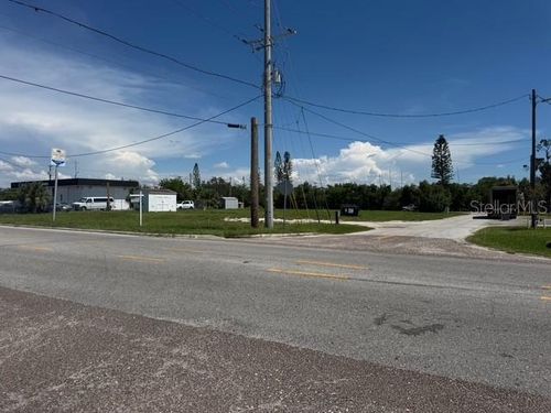 203 1st St Nw, RUSKIN, FL, 33570 | Card Image