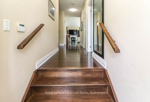 689616 Monterra Rd, Blue Mountains, ON, L9Y0W3 | Card Image