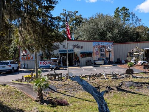17452 Nw Us Highway 19, Fanning Springs, FL, 32693-7033 | Card Image