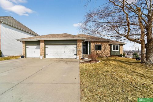 18606 Edna Street, Omaha, NE, 68136 | Card Image