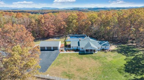 3171 Breckinridge Mill Rd, Fincastle, VA, 24090-3436 | Card Image