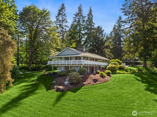 11186 Blue Pond Pl Ne, Bainbridge Island, WA, 98110-1510 | Card Image