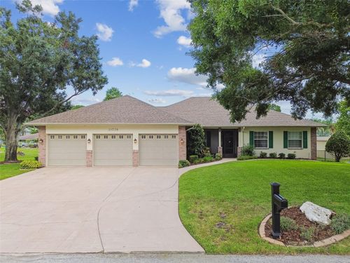 21738 Ocean Pines Dr, Land O' Lakes, FL, 34639-4585 | Card Image