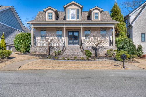 9253 Skyfall Dr, Ooltewah, TN, 37363-1448 | Card Image