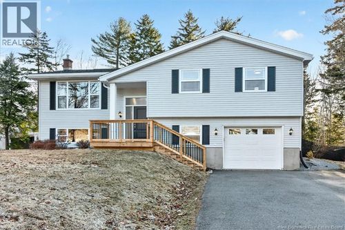 15 Lyman Dr, Quispamsis, NB, E2E4L2 | Card Image