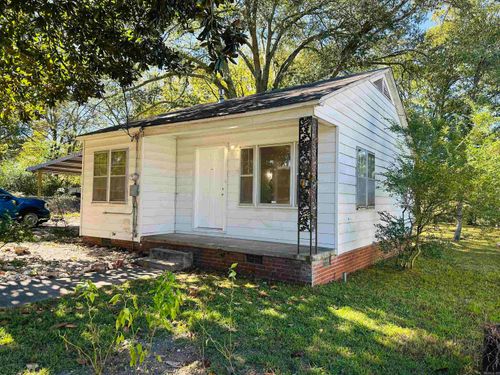 630 Hoover St, Malvern, AR, 72104-3234 | Card Image