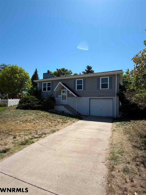 2477 Parkview Dr, Sidney, NE, 69162-2357 | Card Image