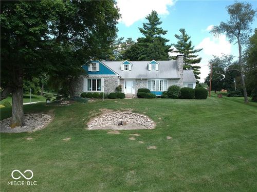 2702 Meadowbrook Dr, New Castle, IN, 47362-1112 | Card Image
