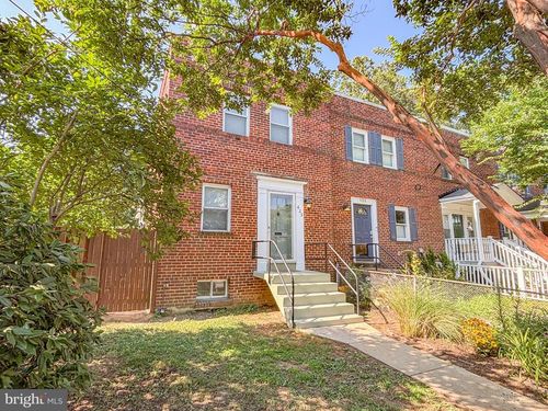 425 Laverne Ave, ALEXANDRIA, VA, 22305-2723 | Card Image