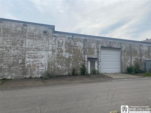 36 English St, Westfield, NY, 14787-1045 | Card Image