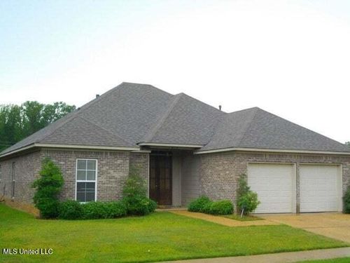 613 Chambord Dr, Brandon, MS, 39042-4028 | Card Image