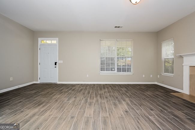 1185 Moton Ave Sw, House other with 3 bedrooms, 3 bathrooms and null parking in Atlanta GA | Image 4