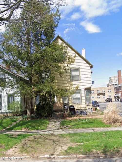 327 4th Street, Elyria, OH, 44035 | Card Image