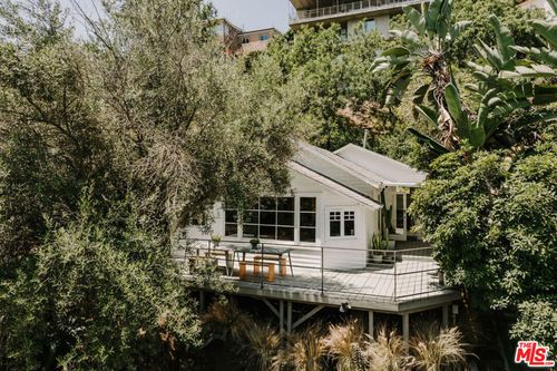 2307 Holly Drive, Los Angeles, CA, 90068 | Card Image