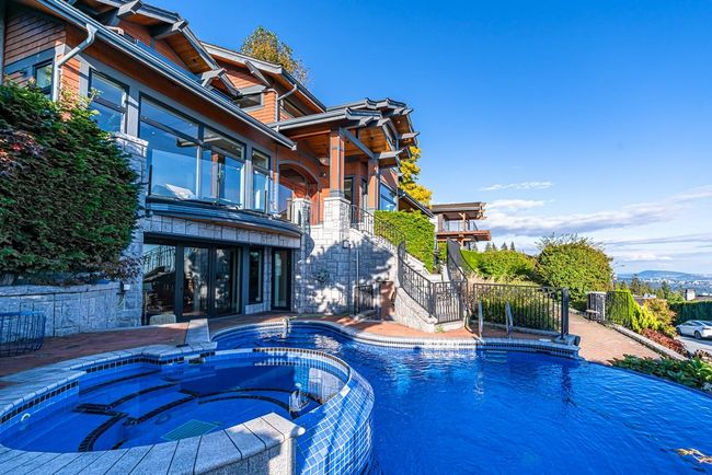 2409 Halston Crt, House other with 5 bedrooms, 6 bathrooms and 3 parking in West Vancouver BC | Image 28