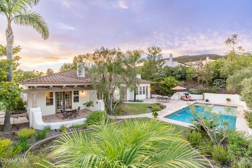 1022 Via Baron, Newbury Park, CA, 91320-6797 | Card Image