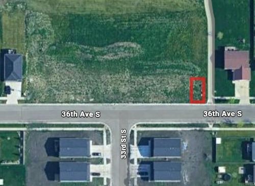 3324 36th Ave S, Moorhead, MN, 56560-6997 | Card Image