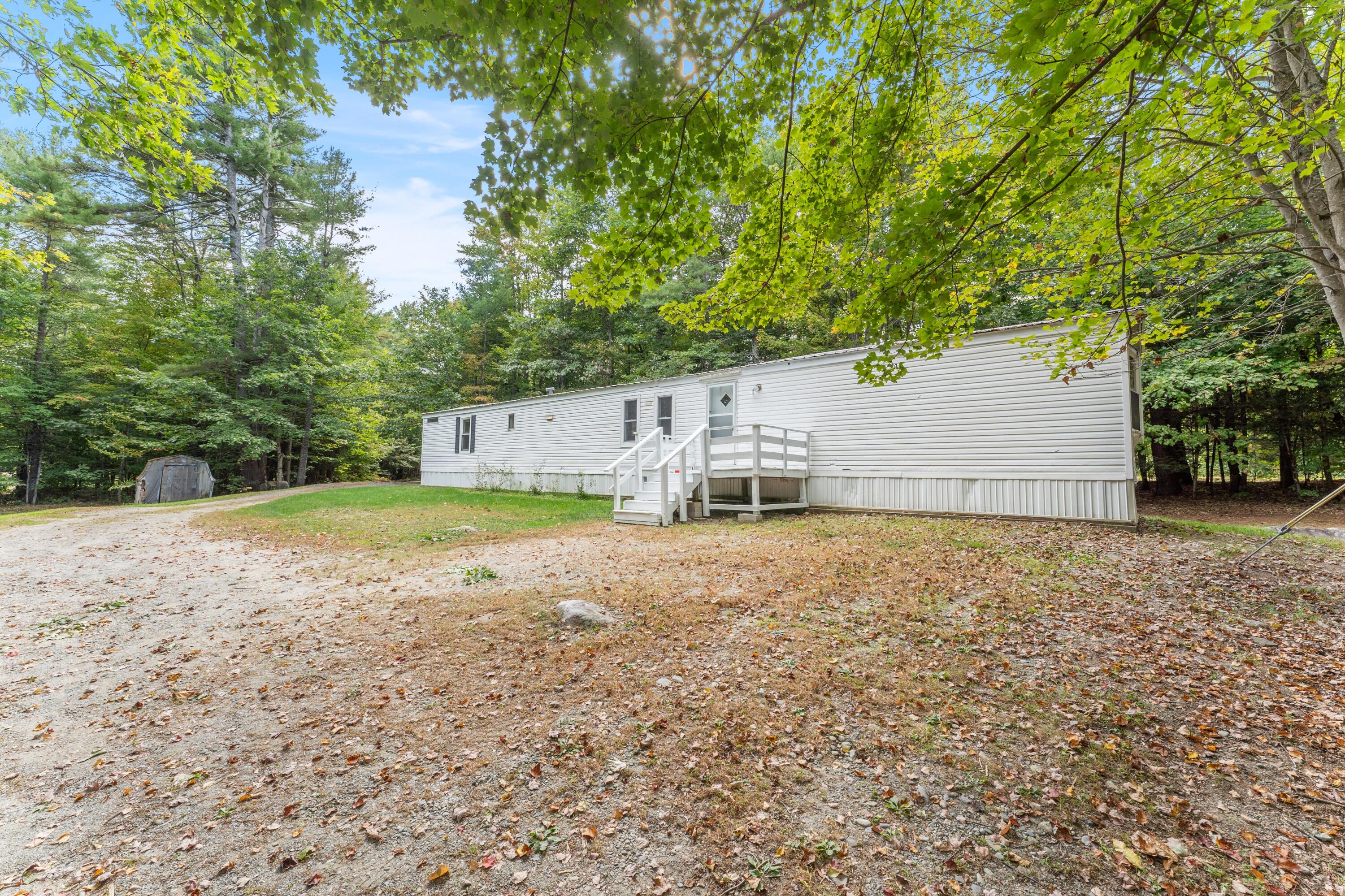 Mercer Rd, Rome, ME 04963