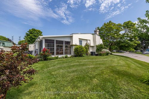 38 Bluffs Rd, Newcastle, ON, L1B1A3 | Card Image