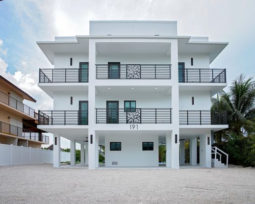 191 Fontaine Dr, Tavernier, FL, 33070-2358 | Card Image