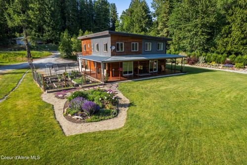 925 Lower Pack River Rd, Sandpoint, ID, 83864-4994 | Card Image