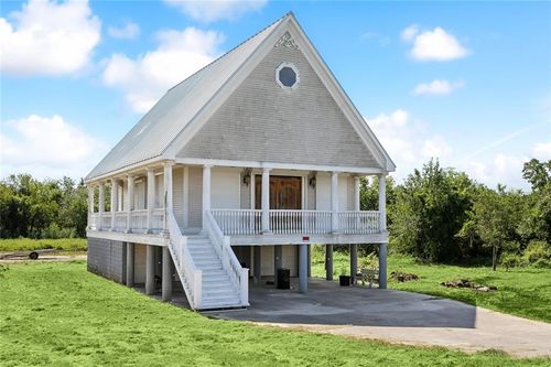 137 Battistella Rd, Buras, LA, 70041-2920 | Card Image