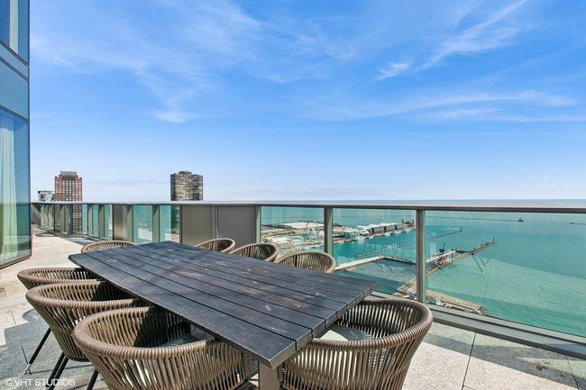 APT-1307 - 211 N Harbor Dr, Condo with 1 bedrooms, 1 bathrooms and 1 parking in CHICAGO IL | Image 15