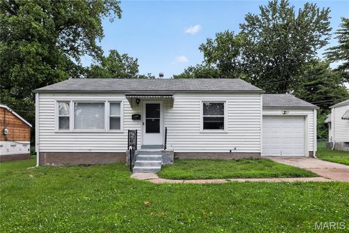 1053 Gabriel Dr, Saint Louis, MO, 63137-2053 | Card Image
