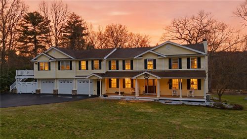 71 Rolling Hill Dr, Exeter, RI, 02822-2812 | Card Image