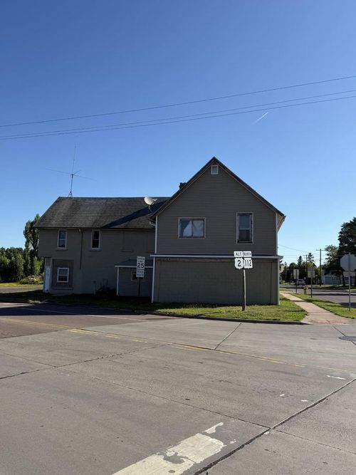 522 Sanborn Ave, ASHLAND, WI, 54806-1017 | Card Image