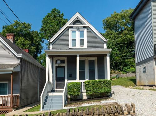 2621 Hackberry St, Cincinnati, OH, 45206-2121 | Card Image
