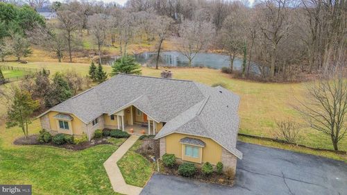 7305 Longfield Dr, Kingsville, MD, 21087-1361 | Card Image