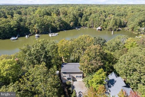 219 Calvert Dr, LUSBY, MD, 20657-3256 | Card Image