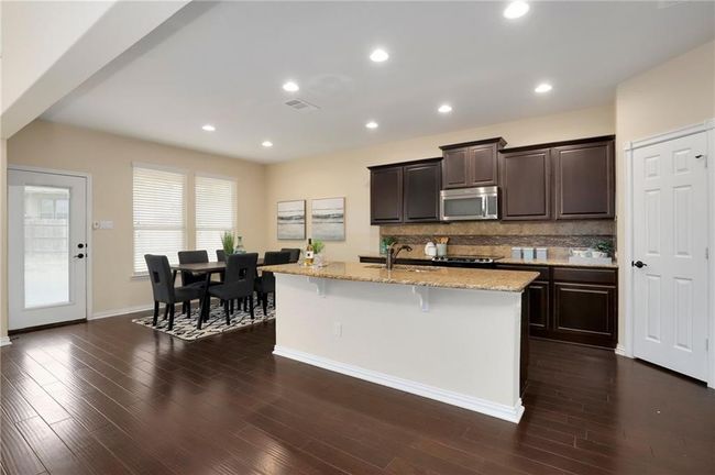 9901 Wading Pool Path, House other with 3 bedrooms, 3 bathrooms and 4 parking in Austin TX | Image 6
