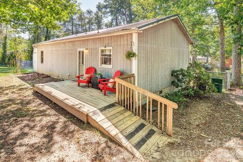 120 Eastwood Ave, Swannanoa, NC, 28778-2608 | Card Image