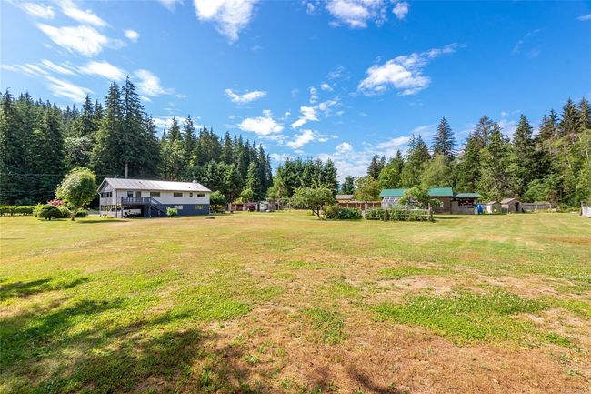 1301 Sayward Rd, House other with 5 bedrooms, 3 bathrooms and 6 parking in Sayward BC | Image 59