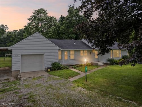 34 Prospect St, Seville, OH, 44273-9767 | Card Image