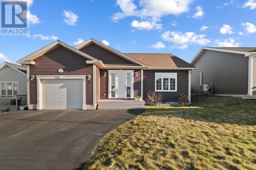 18 Tullamore Street, St. John's, NL, A1H0H3 | Card Image