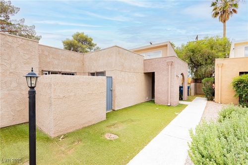 4232 Park Ct, Las Vegas, NV, 89110-4518 | Card Image