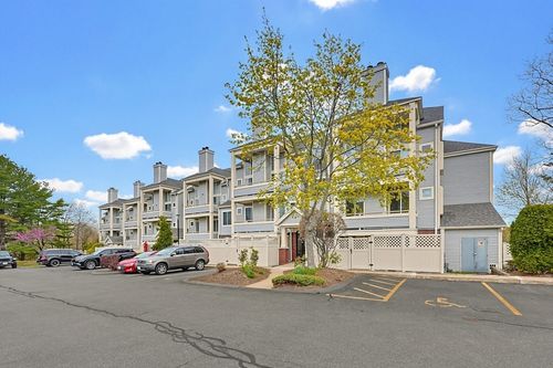 d110-200 Falls Blvd, Quincy, MA, 02169-8147 | Card Image