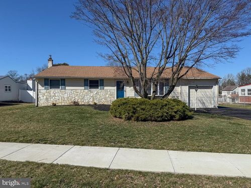 2030 Herrick Ave, Feasterville Trevose, PA, 19053-2423 | Card Image