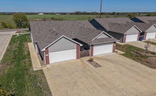 5472 E Colburn St, Bel Aire, KS, 67220 | Card Image