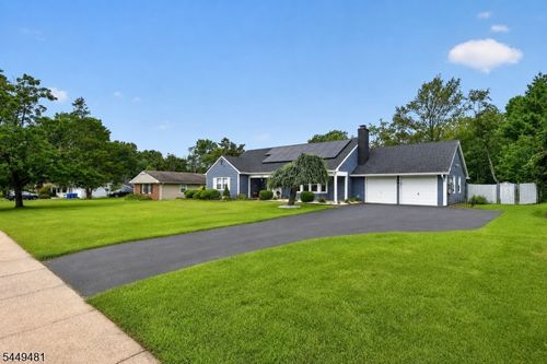 62 Macafee Rd, Somerset, NJ, 08873-2951 | Card Image