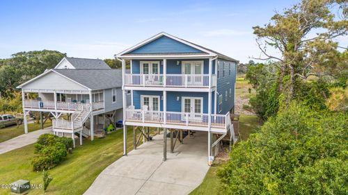 2216 E Pelican Dr, Oak Island, NC, 28465-6141 | Card Image