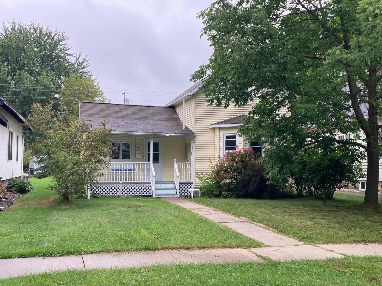 Vine Ave, Marshfield, WI 54449