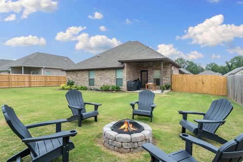 2420 England Lane, Pea Ridge, AR, 72751 | Card Image